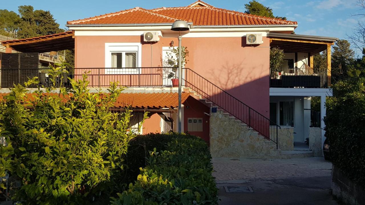 Luxurious Three Bedrooms Apartment With Two Terraces Kaštela エクステリア 写真