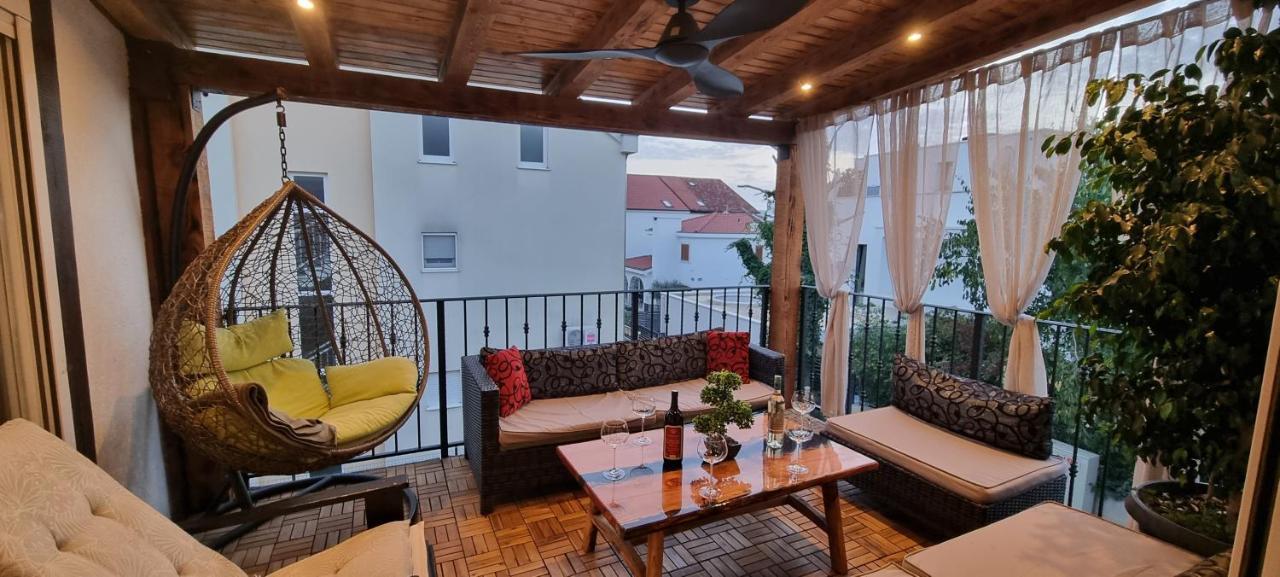 Luxurious Three Bedrooms Apartment With Two Terraces Kaštela エクステリア 写真